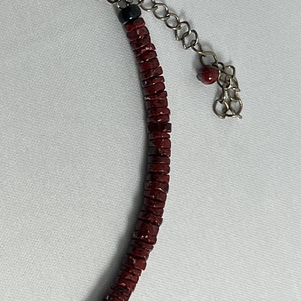 Premier Designs Beaded Pendant Necklace Silver Tone Southwest Red Black Choker - Picture 9 of 11